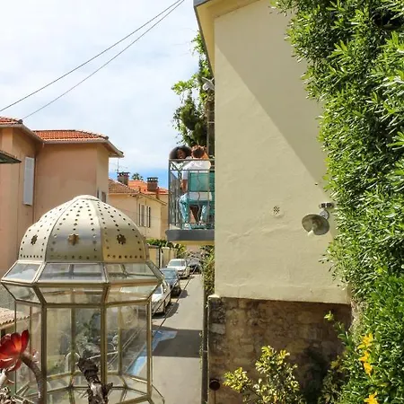 Oda ve Kahvaltı Du Roc Fleuri
